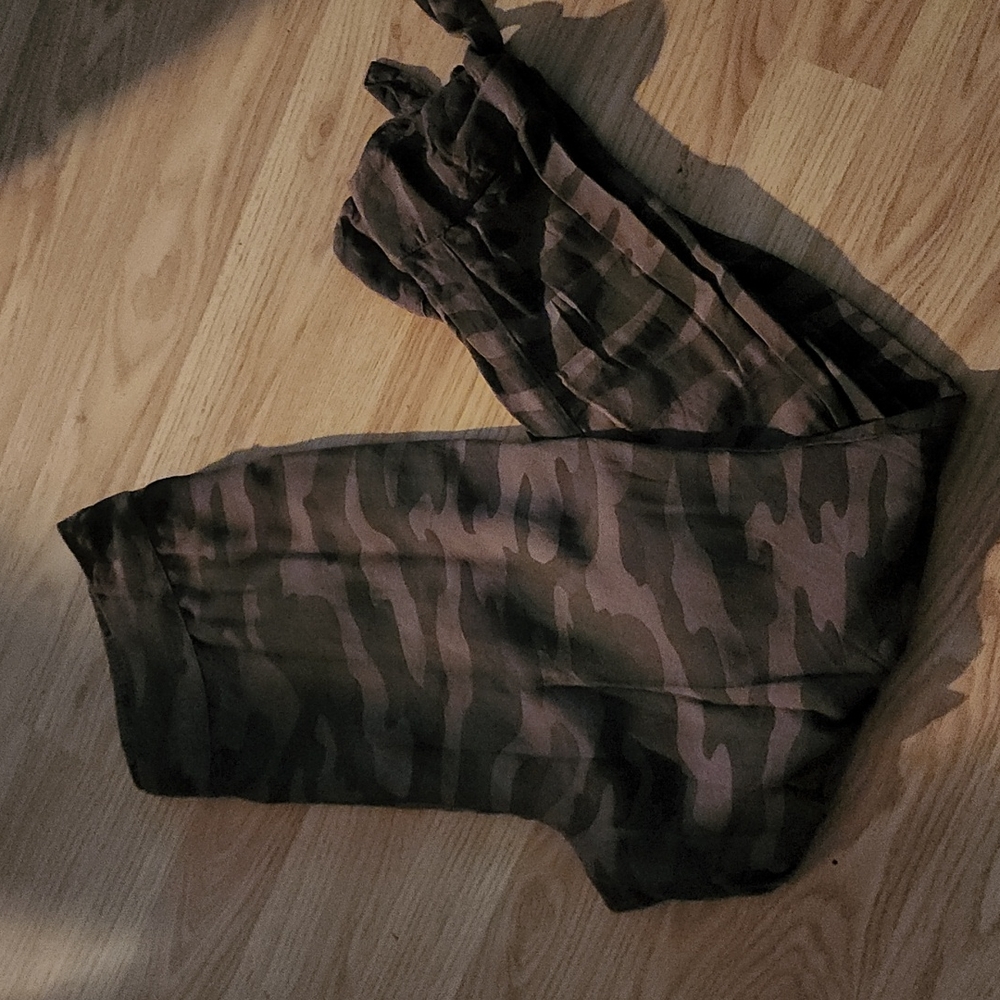 Camouflage Capri Pants